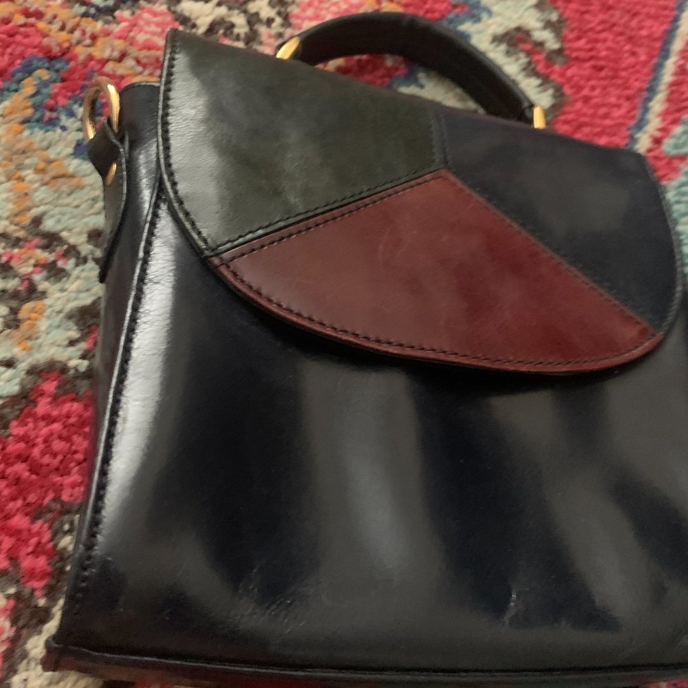 VINTAGE 👜mod leather + brass purse w/ patchwork - Picture 5 of 6